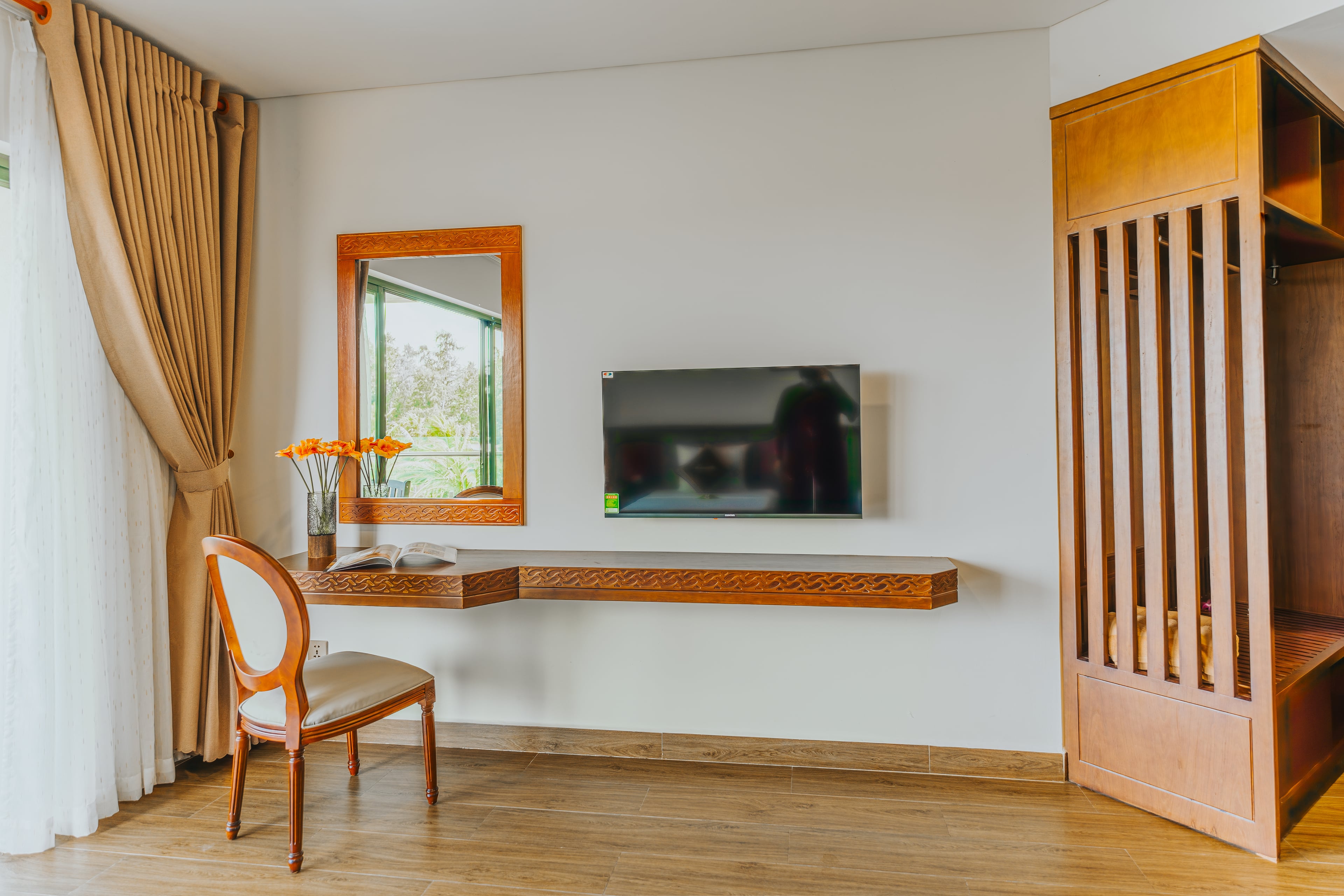 Grand Deluxe - other image 3